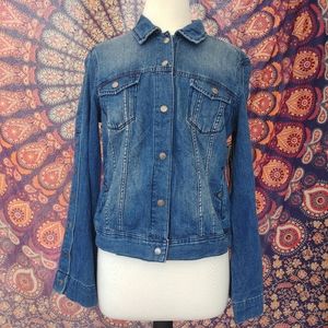 Liverpool Jean jacket with wide arms and snaps